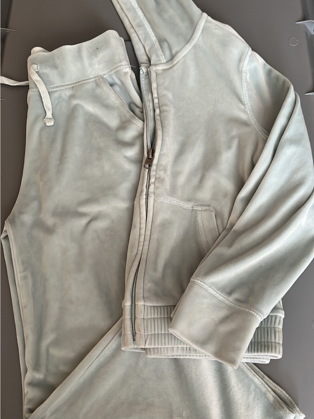 abercrombie kids light gray zip hoodie and jogger set
